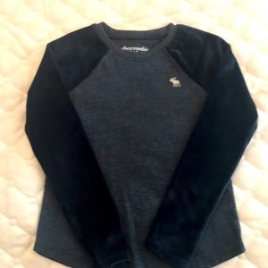 Abercrombie kids navy blue baseball tee